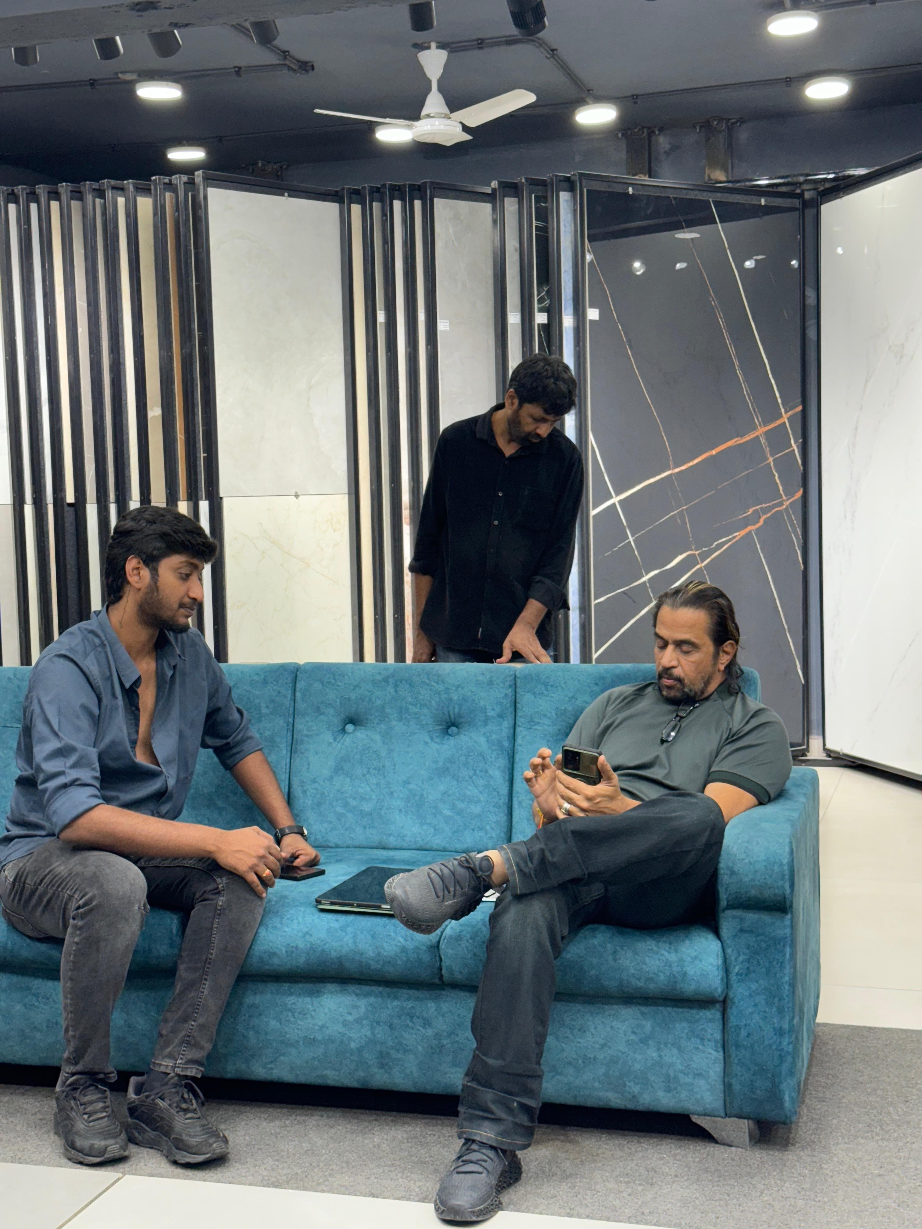 Celebrity visit at Live Ceramique showroom