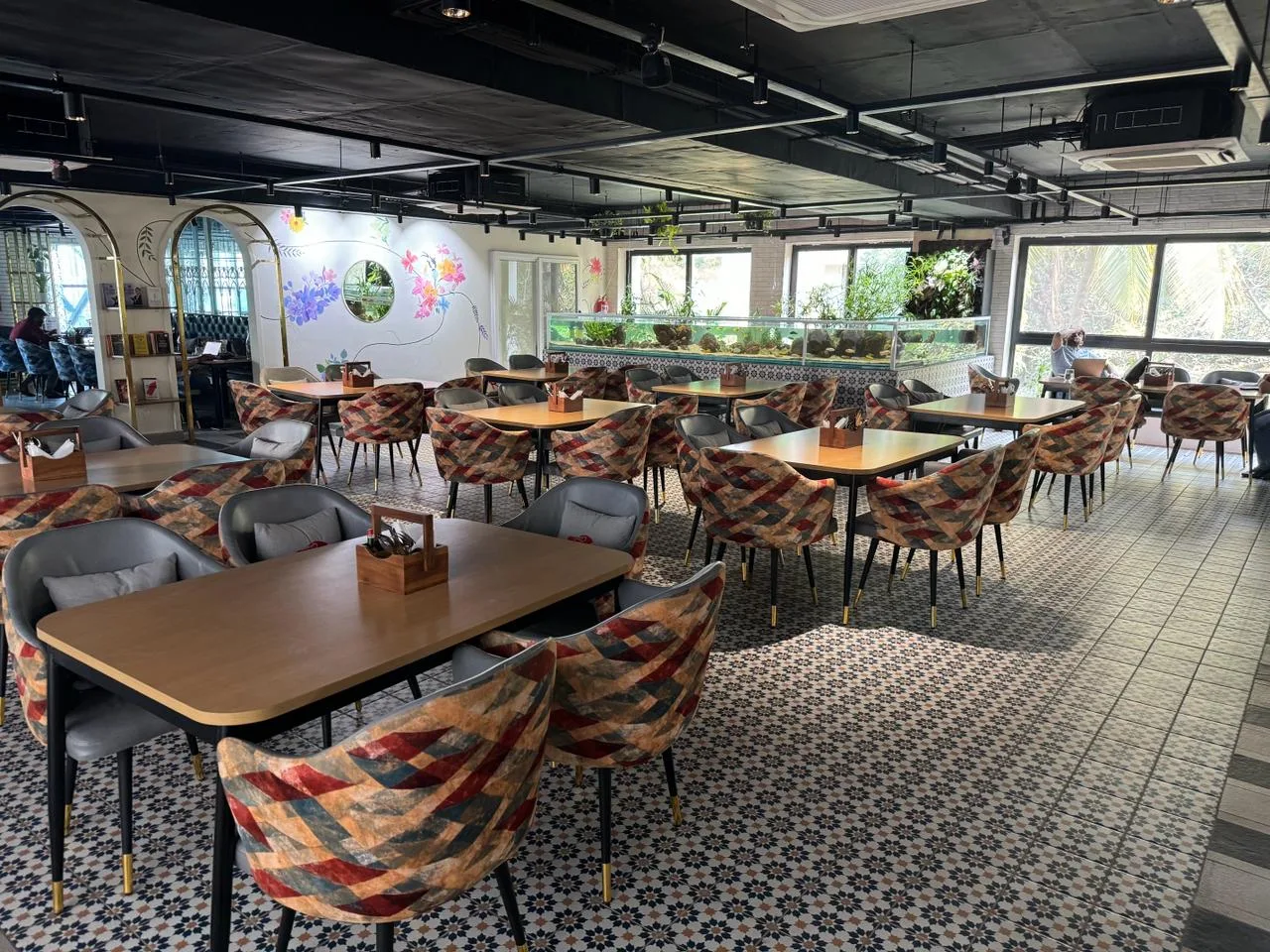 DINING FLOORS